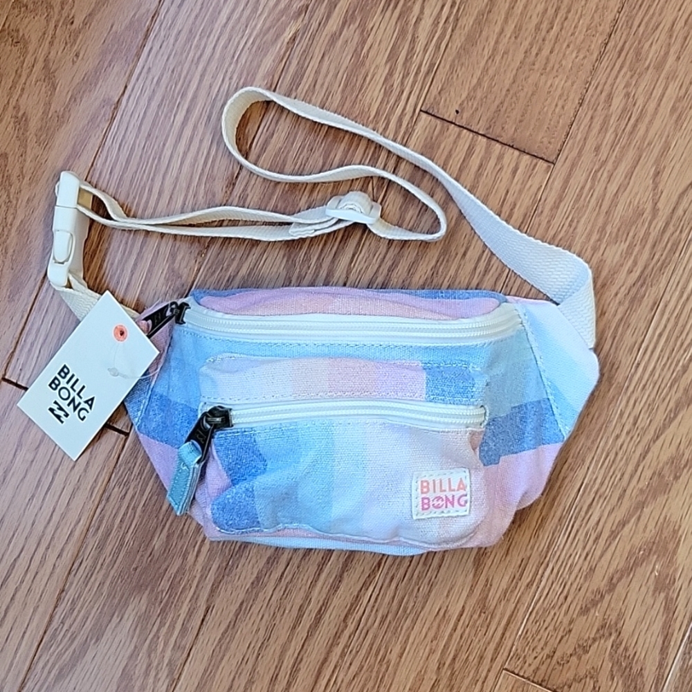 NWT Billabong hip pack